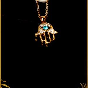 Gorgeous hamza hand   “eye” necklace